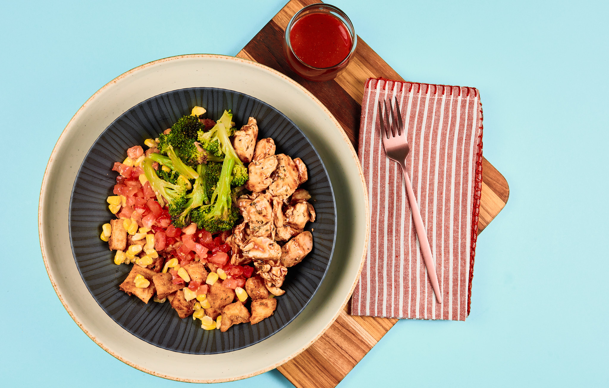 Bbq Chicken Thighs with Roasted Potatoes