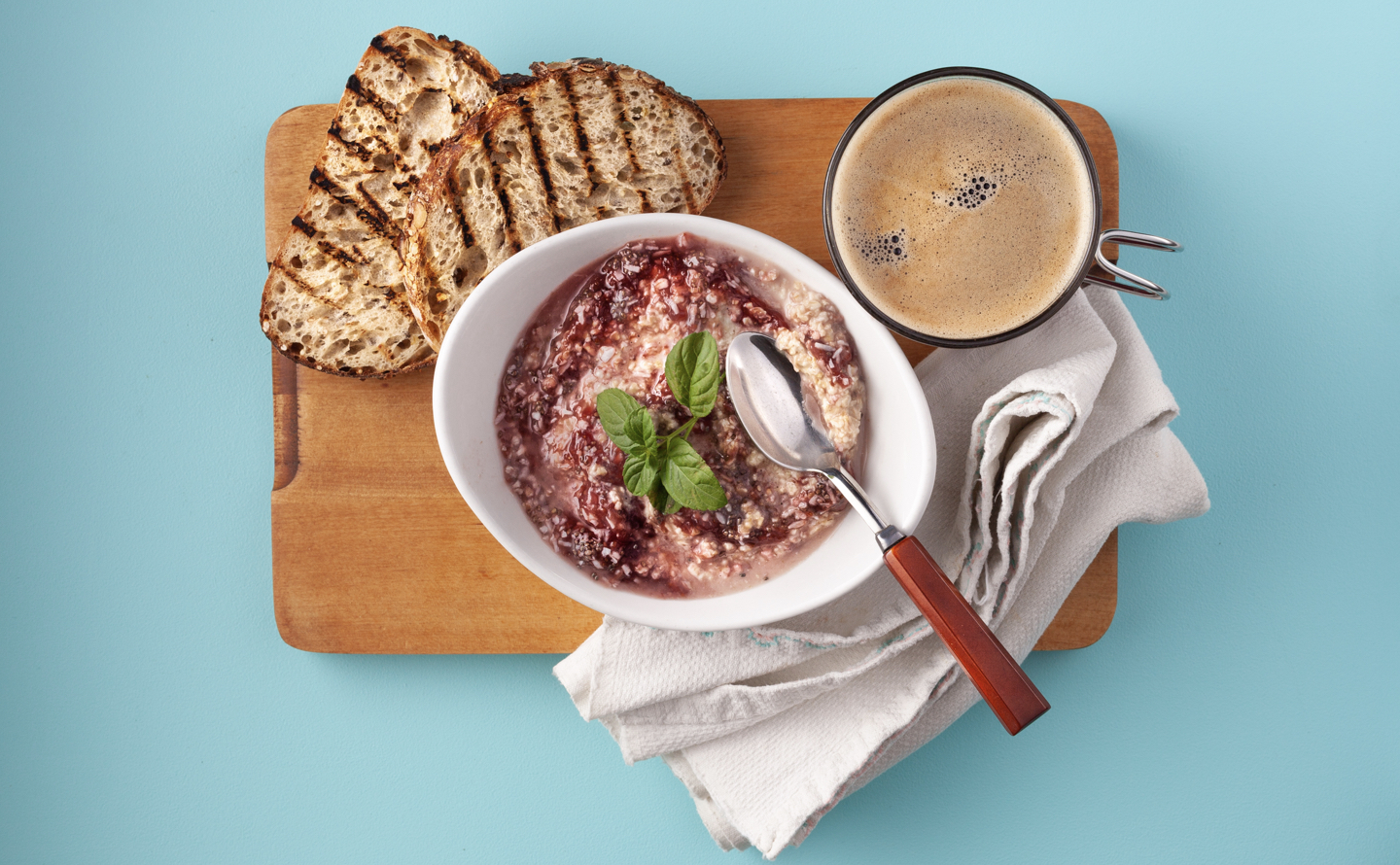 Coconut Overnight Oats with Fresh Strawberries