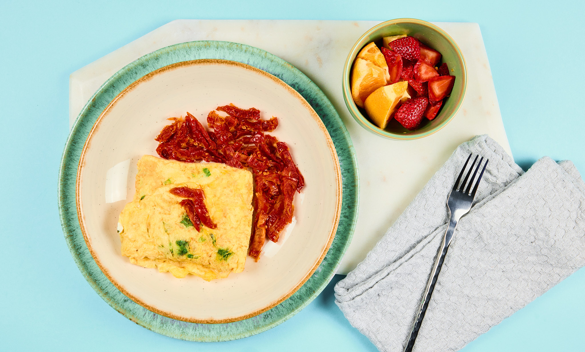 Veggie Spinach and Goat Cheese Omelette with Fresh Fruit
