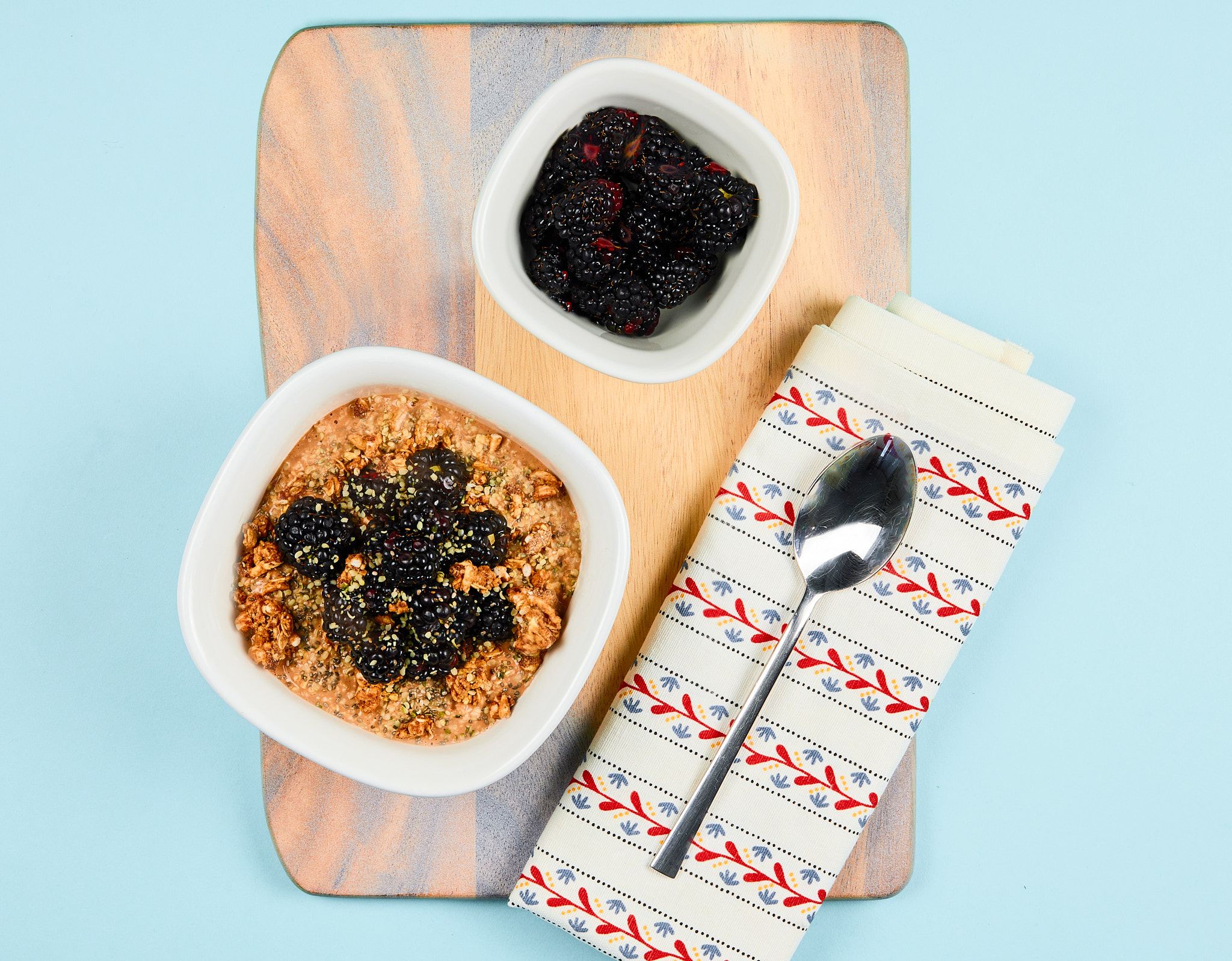 Overnight Oats with Fresh Blackberries