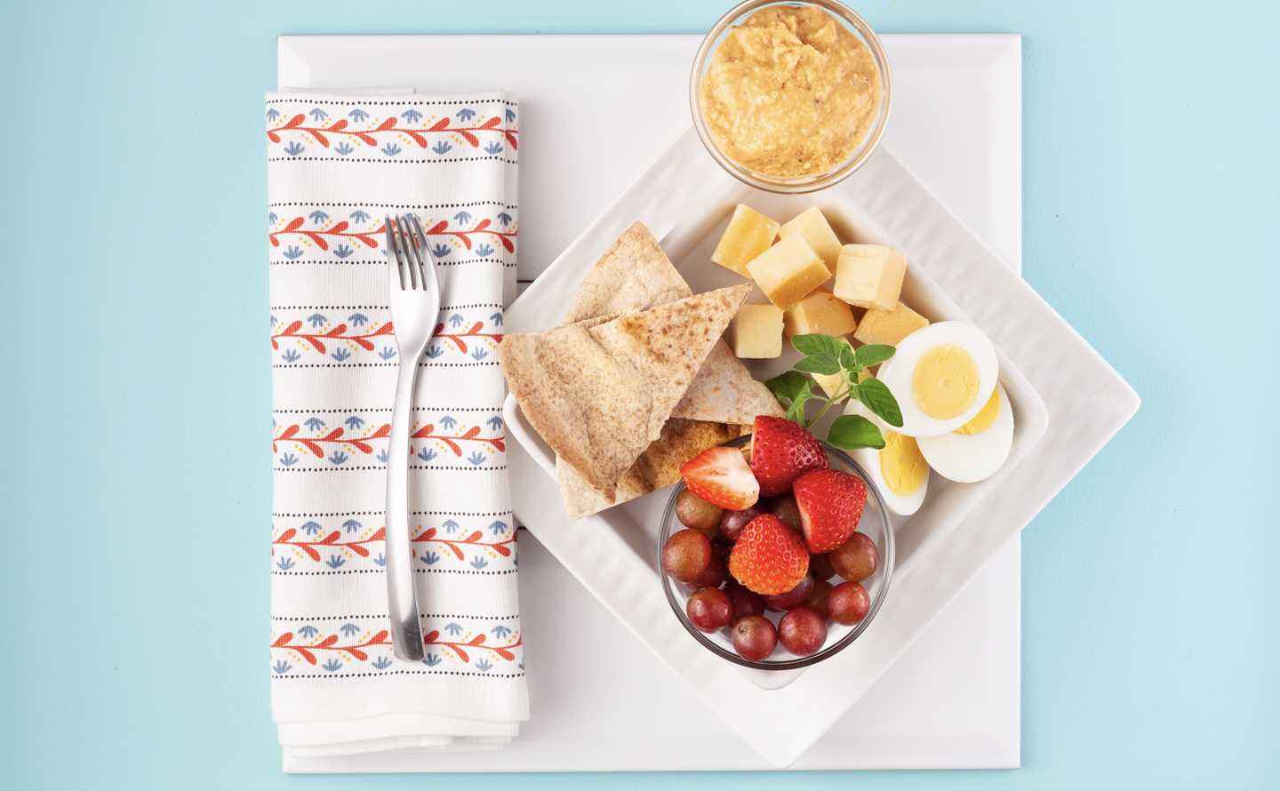 Spiced Hummus Breakfast Box with Pita Chips