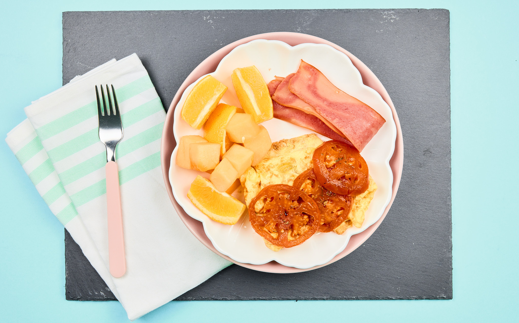 Asparagus and Tomato Omelette with Chicken Bacon