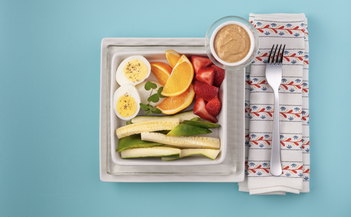 Caramelized Onion Breakfast Box with Fresh Fruit