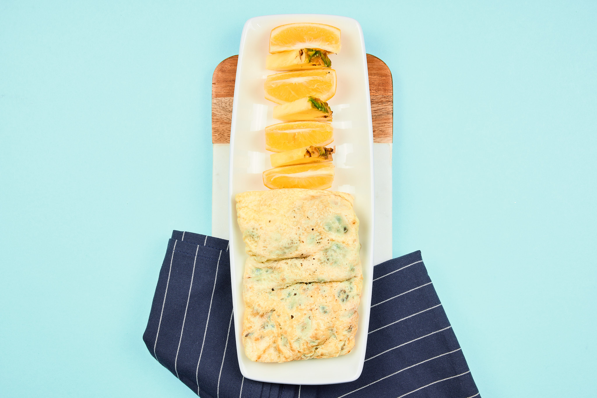 Onion, Mushroom and Tempeh Omelette with Fresh Fruit